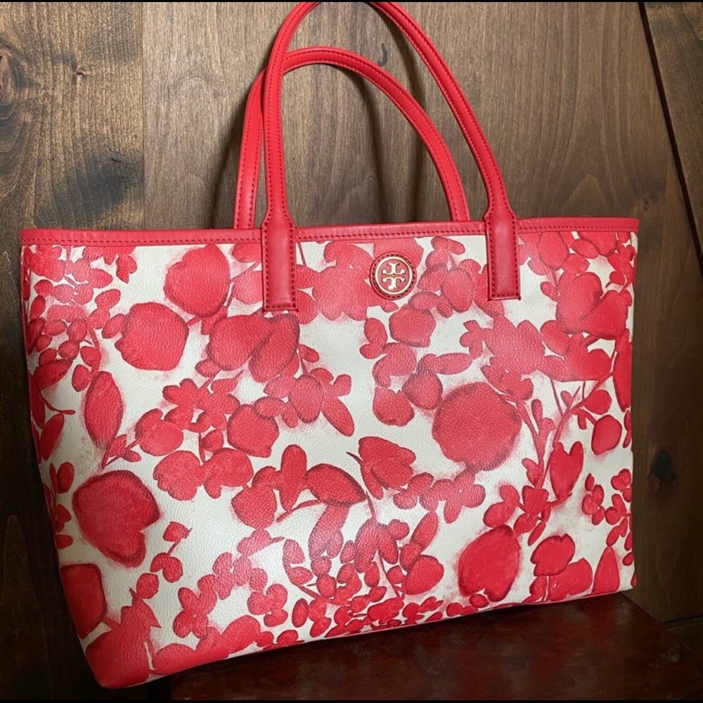 Tory Burch Kerrington Shopper Tote